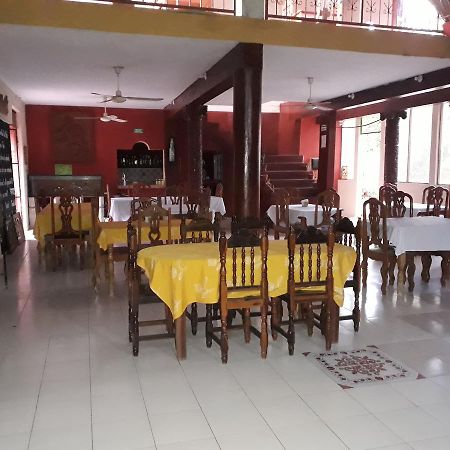 El Chac Mool Bed and Breakfast Santa Elena Esterno foto