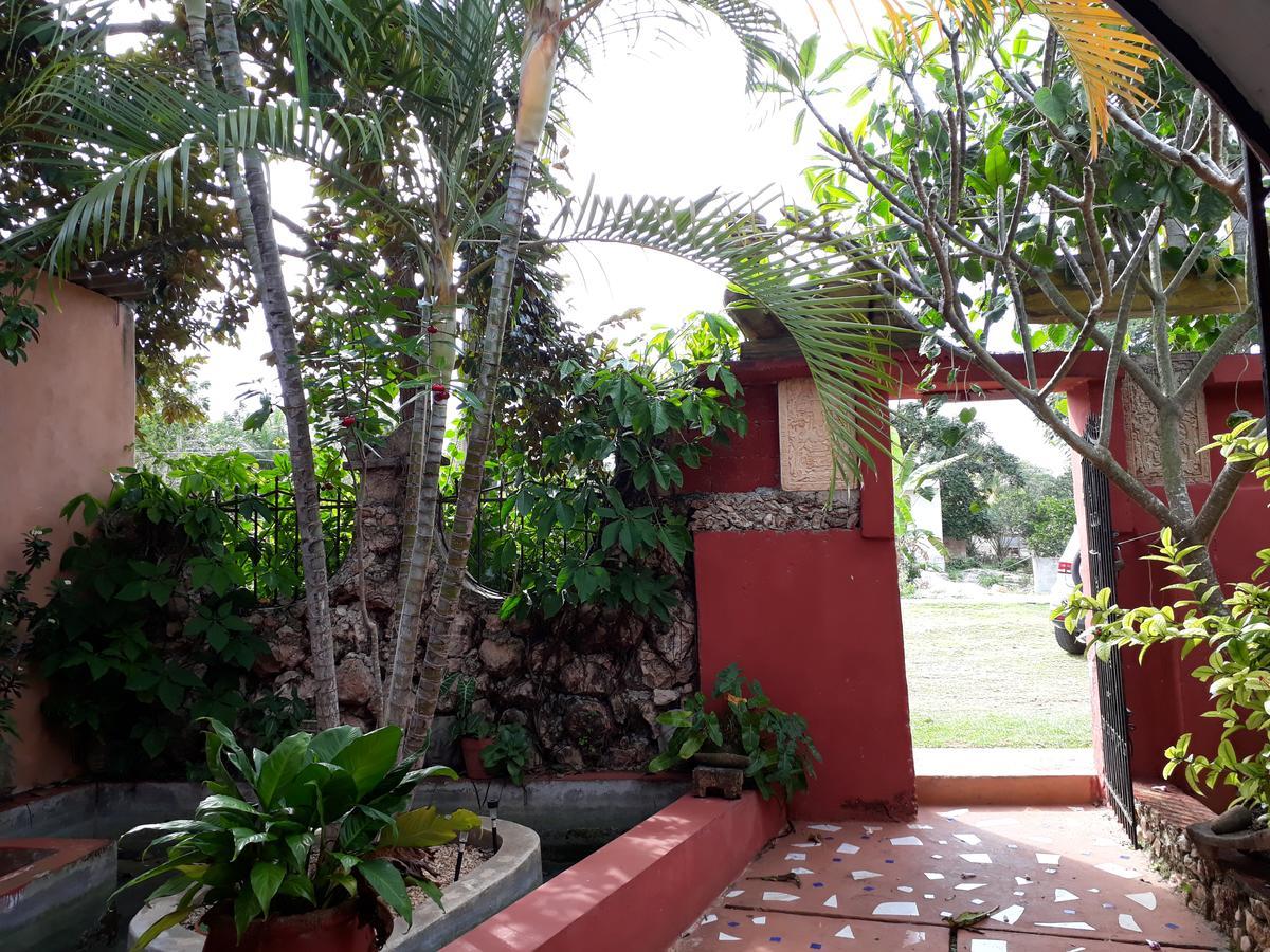 El Chac Mool Bed and Breakfast Santa Elena Esterno foto