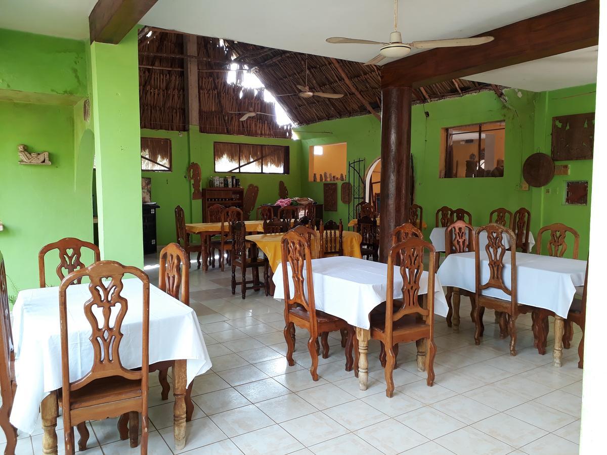El Chac Mool Bed and Breakfast Santa Elena Esterno foto