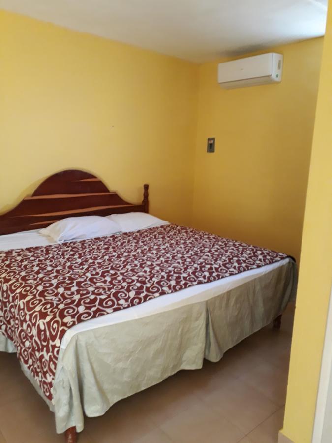 El Chac Mool Bed and Breakfast Santa Elena Camera foto