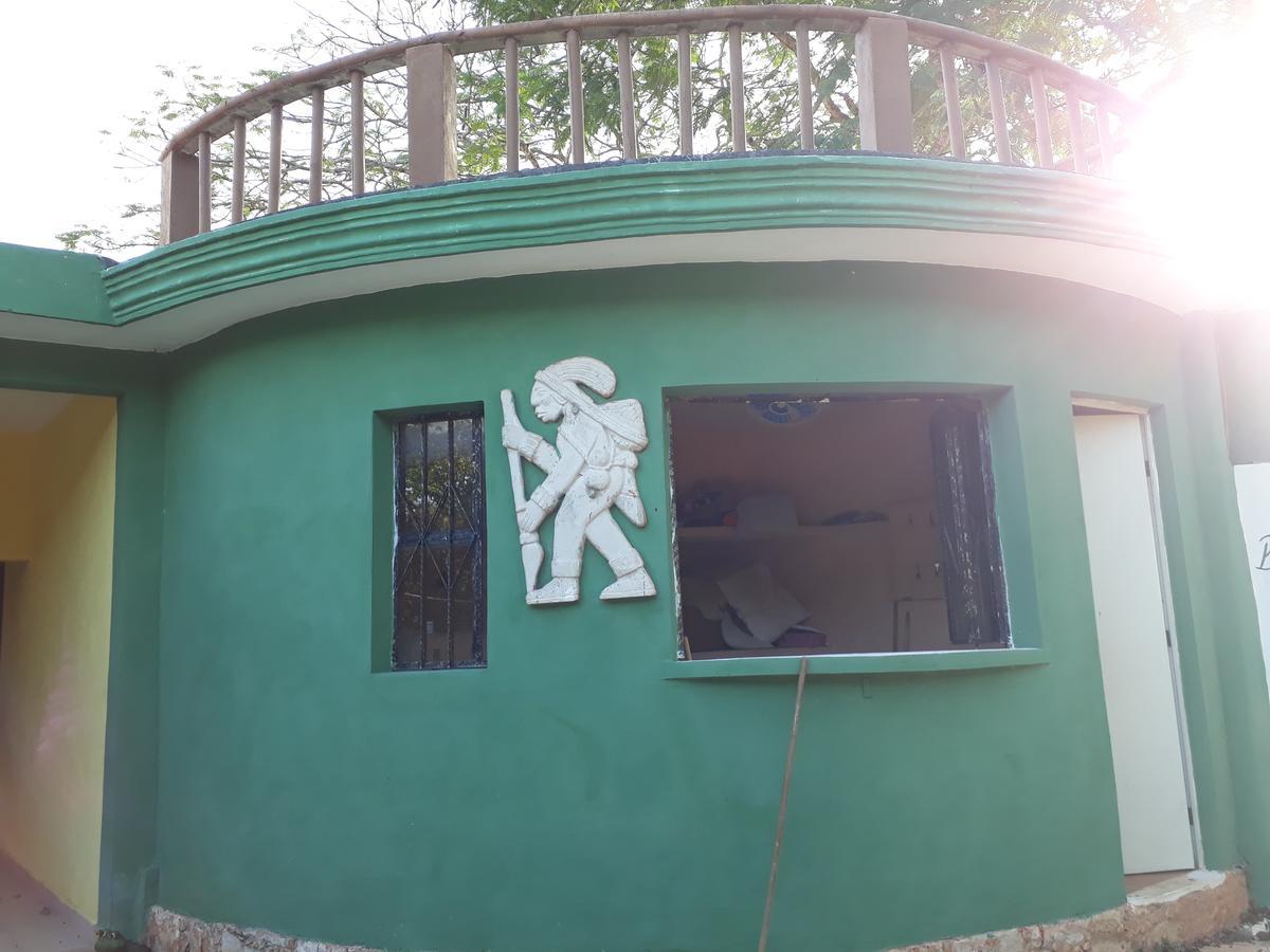 El Chac Mool Bed and Breakfast Santa Elena Camera foto