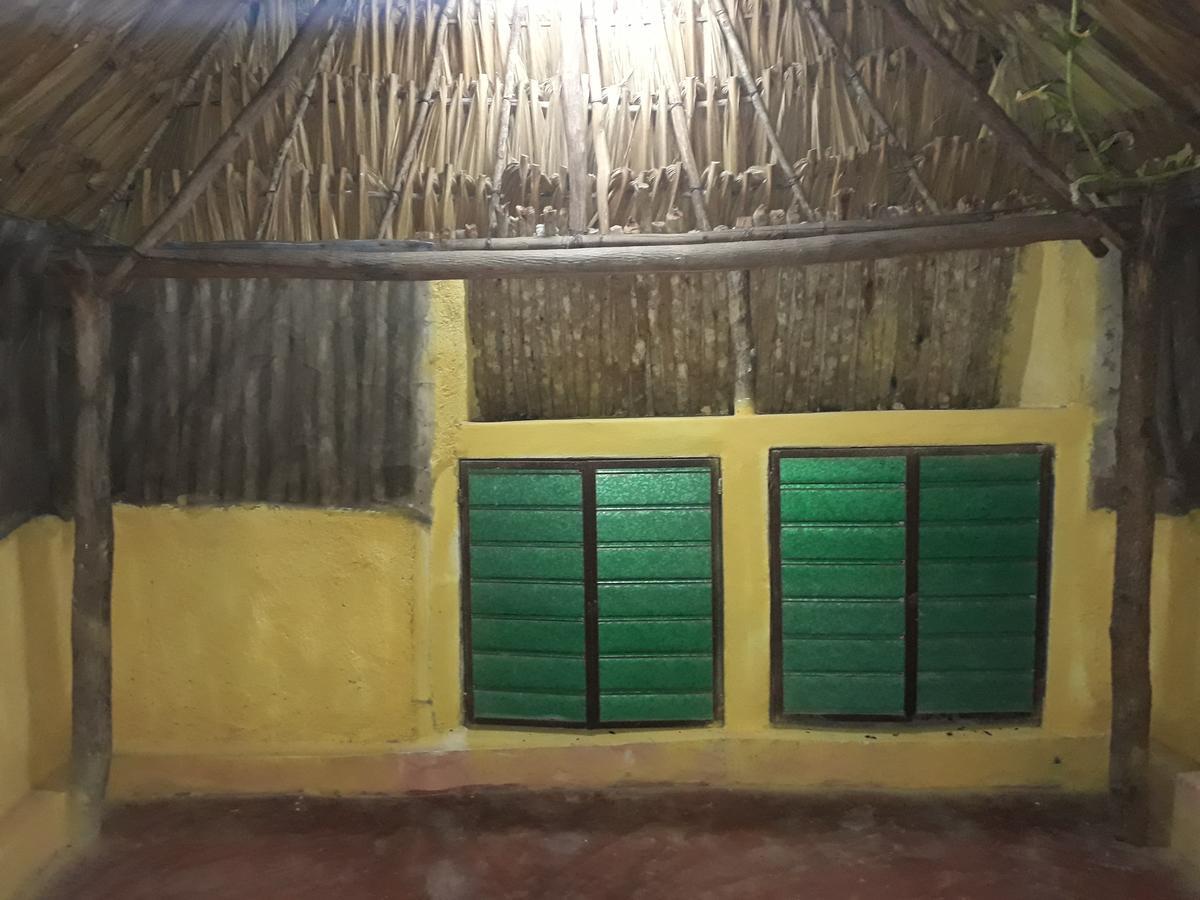 El Chac Mool Bed and Breakfast Santa Elena Esterno foto